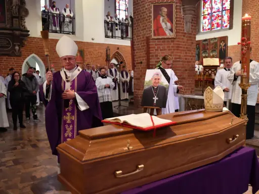 Pogrzeb w Elblągu: Znajdź datę i miejsce. Poradnik